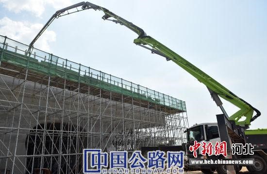 雄安新区京雄高速建设中-基于BIM+GIS的信息化施工(图2)